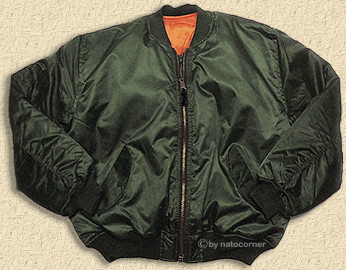 the MA-1 jacket per éxcellence, olive, sturdy, fair price & a quality product by natocorner.com